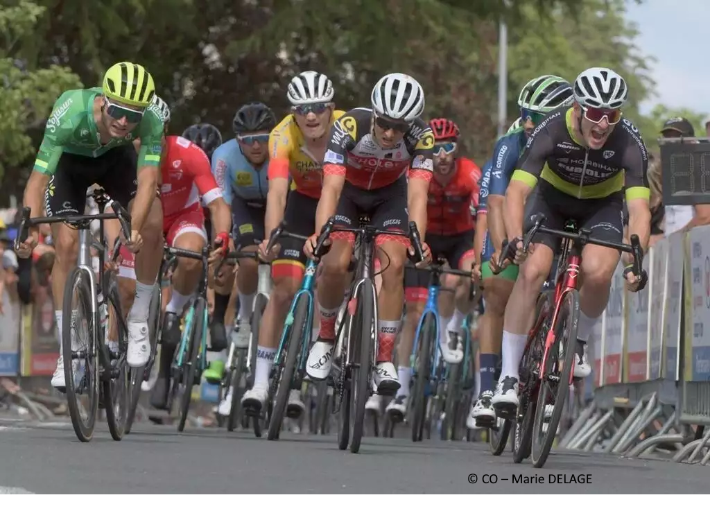 Victoire de Damien BODARD (5ième étape des Deux Sèvres)